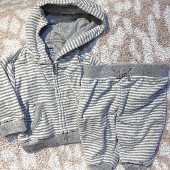 Baby Boy Lot- Carters Size 3 Months - Picture 3 of 7